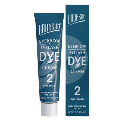 Cejas y pestañas teñidas con el color intenso de la crema tintura BRONSUN - hasta 7 semanas de duración