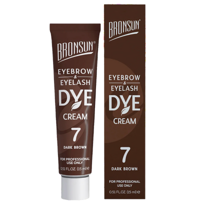 Cejas y pestañas teñidas con el color intenso de la crema tintura BRONSUN - hasta 7 semanas de duración