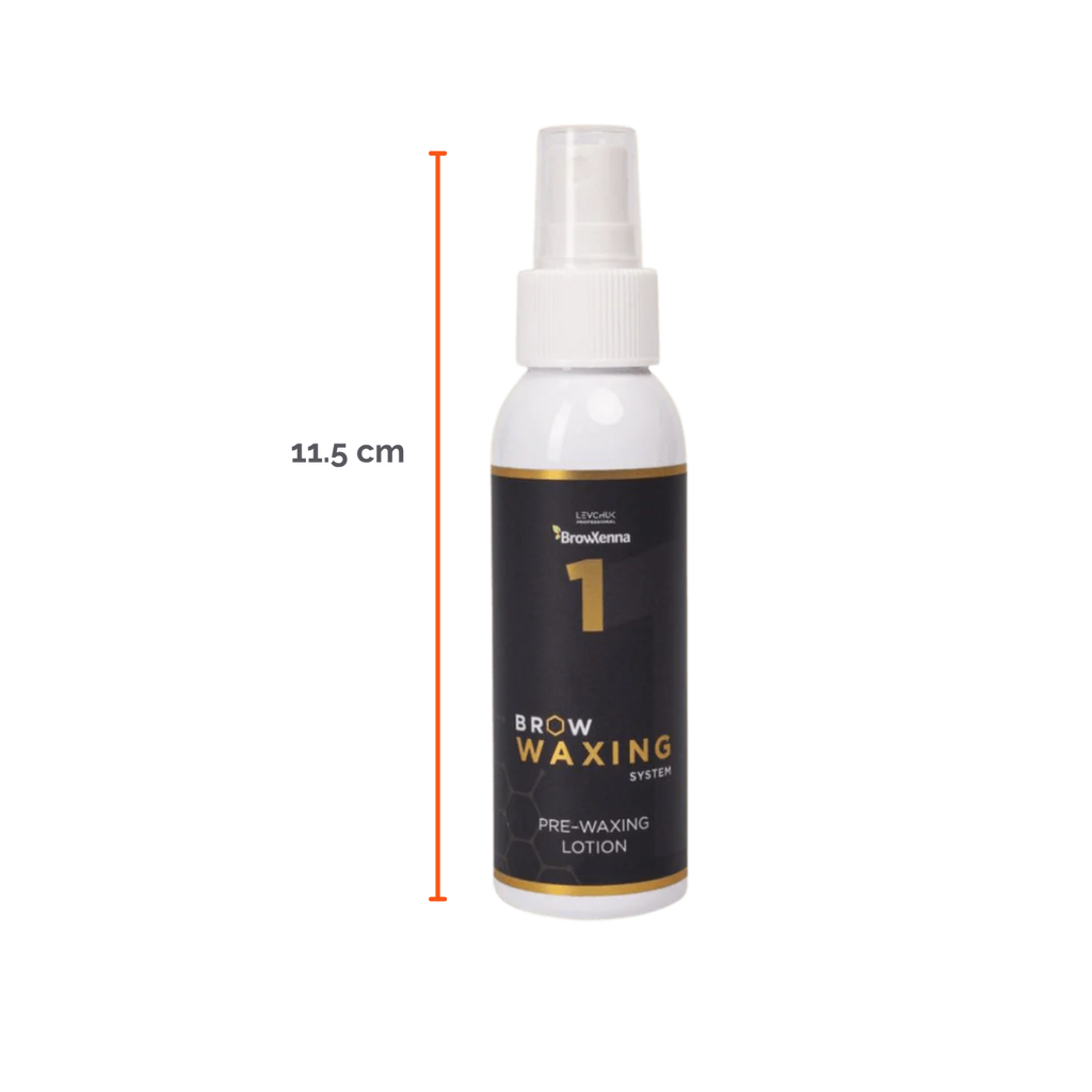 Frasco de BrowXenna Pre‑Waxing Lotion #1 (100 ml), loción preparadora profesional con aloe y mentol, idéntica al primer paso en el protocolo SPA para depilación de cejas.