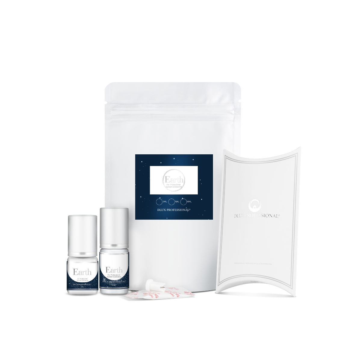 Botella de DLUX Universe Earth Adhesive (pegamento negro para extensiones de pestañas) con fondo claro, diseño de envase sofisticado, aplicador tipo gotero